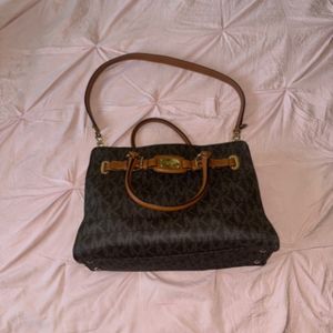 Michael kors purse